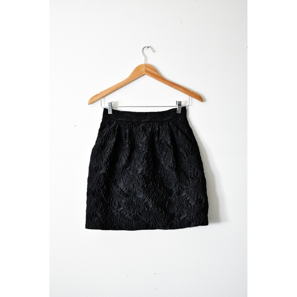 H&M Mini Skirt Women Size 6 Black NEW Cloque Jacquard Floral Textured Gold Zip